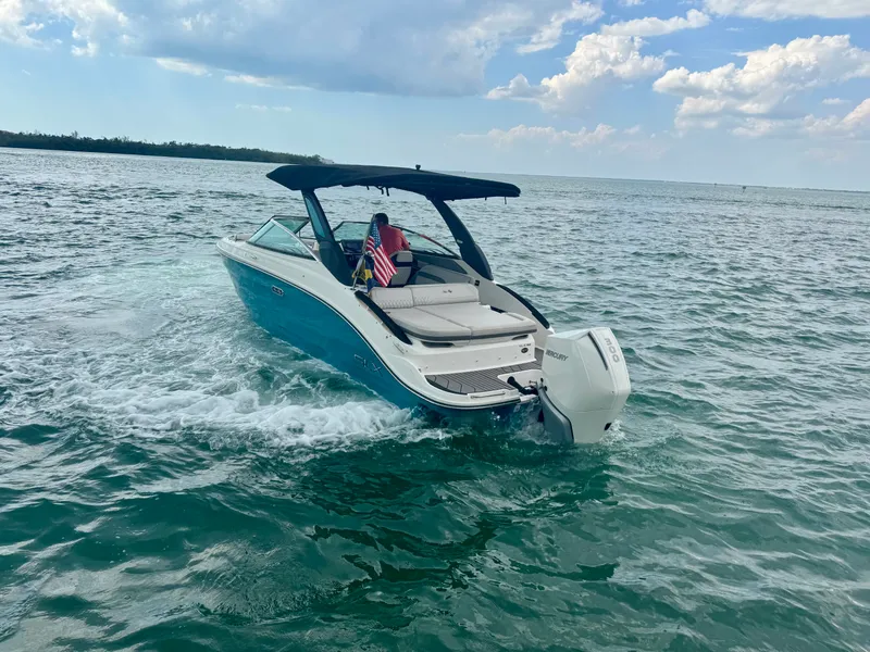 Slide: The Image of Sea Ray 260 SLX OB 2023 - 4