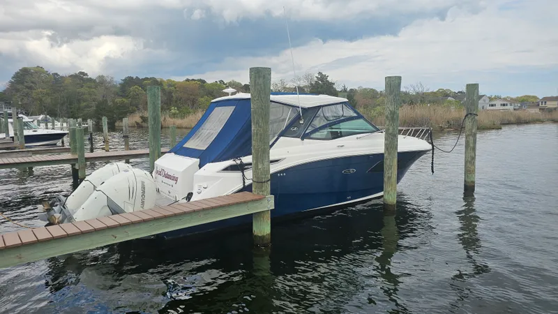 Slide: The Image of Sea Ray 320 SUNDANCER OB 2020 - 4