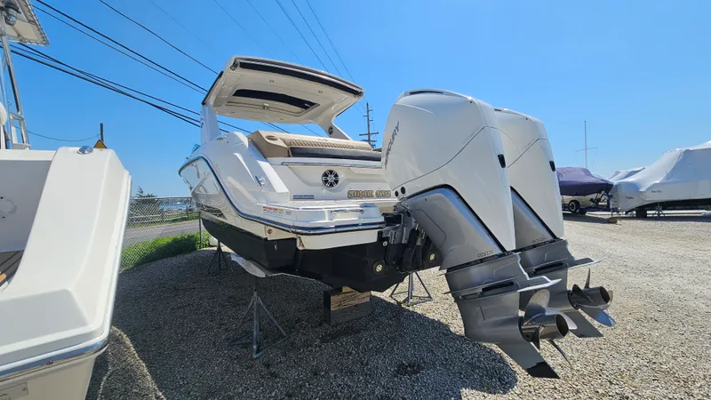 Slide: The Image of Sea Ray 310 SLX OB 2023 - 4