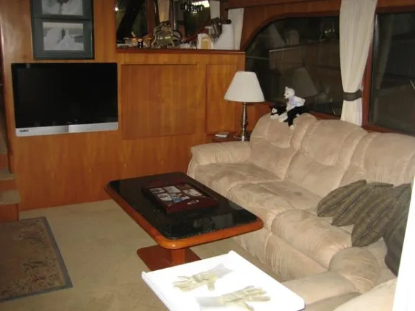 Slide: The Image of Cozy twin cabin in 1998 Ocean Alexander Pilothouse Model 584 yacht. - 11