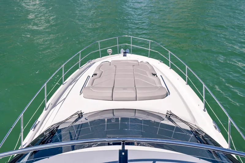 Slide: The Image of Galeon 440 FLY 2025 - 15