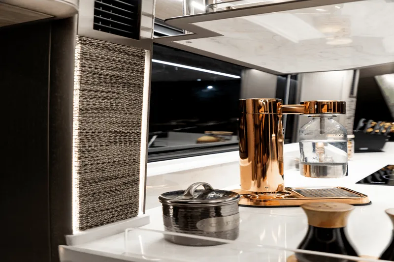 Slide: The Image of Galeon 440 FLY 2025 - 52