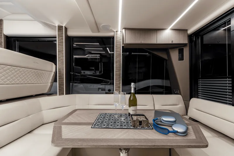Slide: The Image of Galeon 440 FLY 2025 - 54