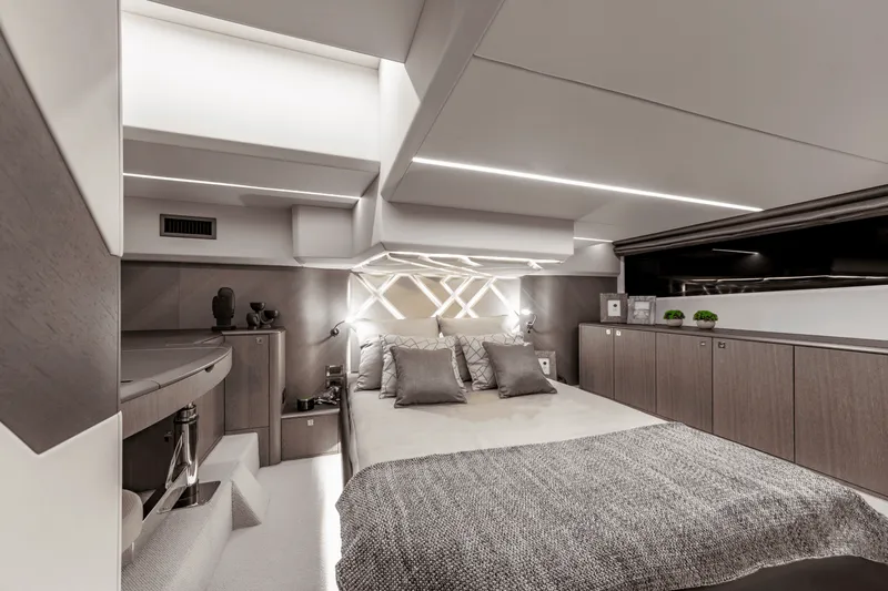 Slide: The Image of Galeon 440 FLY 2025 - 56