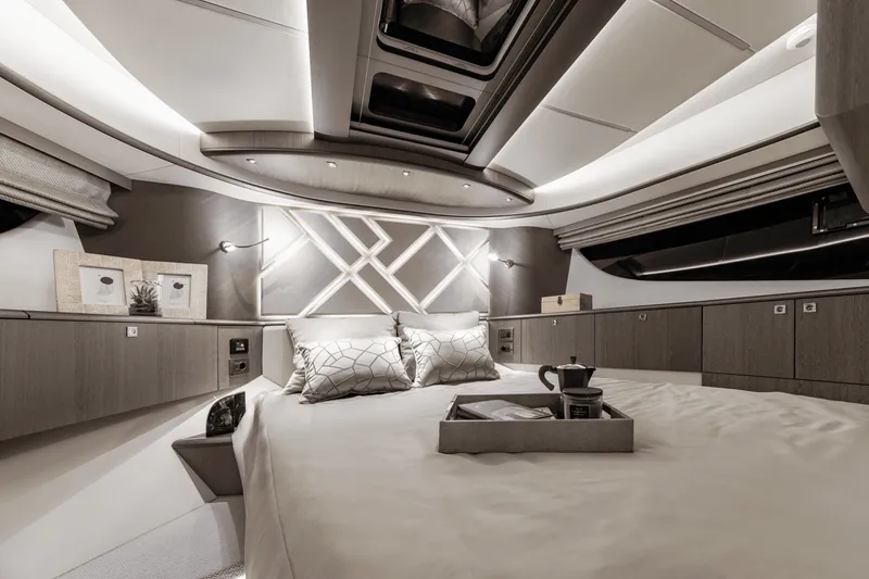 Slide: The Image of Galeon 440 FLY 2025 - 58