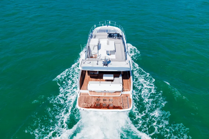 Slide: The Image of Galeon 440 FLY 2025 - 6