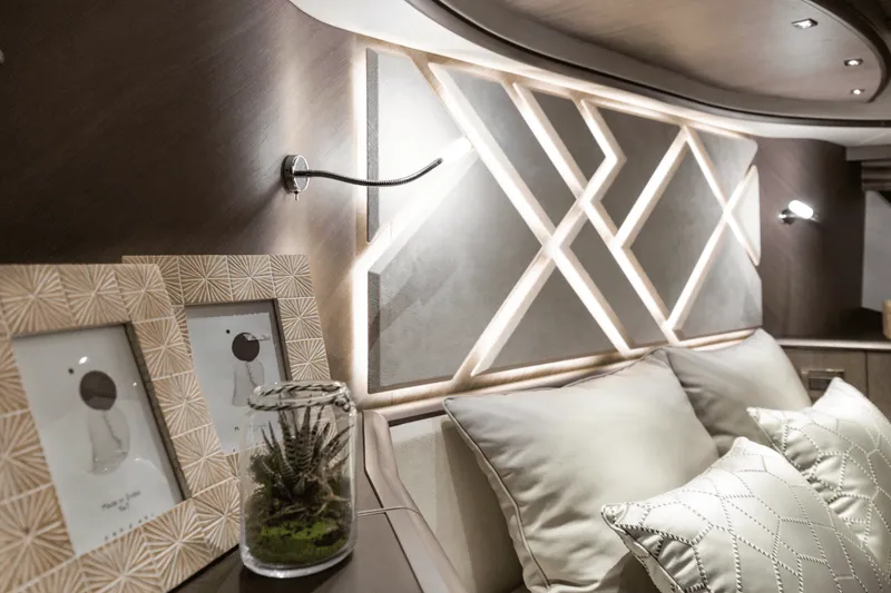 Slide: The Image of Galeon 440 FLY 2025 - 61