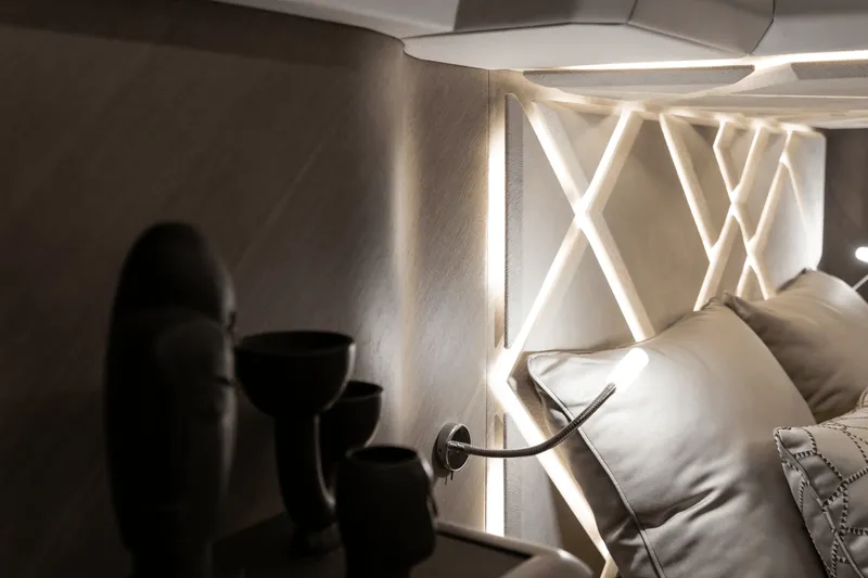 Slide: The Image of Galeon 440 FLY 2025 - 65