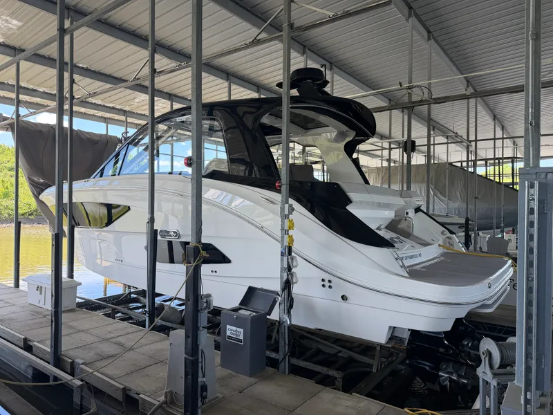 The Image of Sea Ray 370 DA 2023 - 0