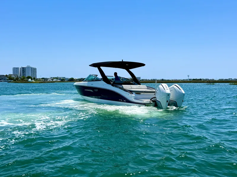Slide: The Image of Sea Ray SLX 280 Outboard 2026 - 3