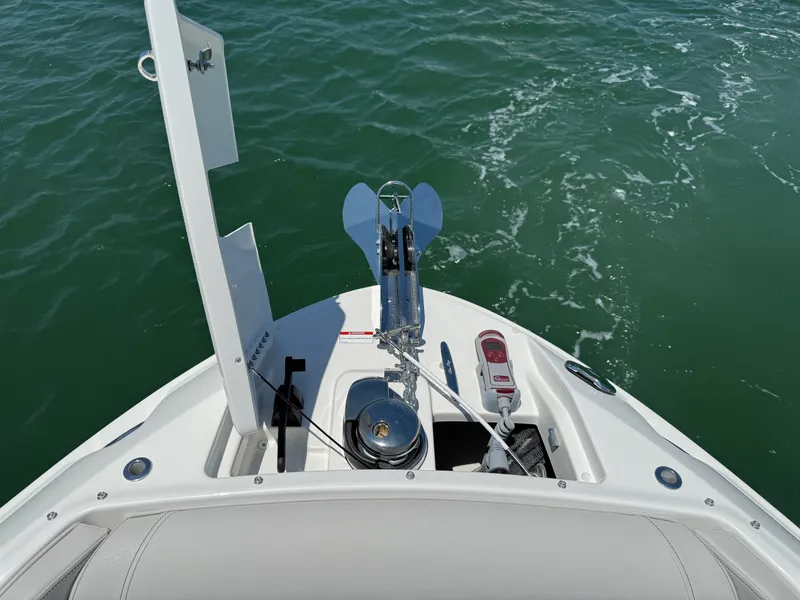 Slide: The Image of Sea Ray SLX 280 Outboard 2026 - 30