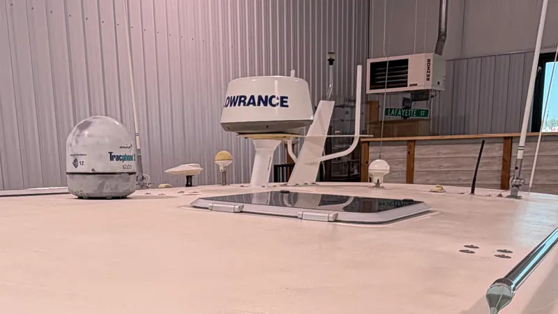 Slide: The Image of Tiara 4300 OPEN 1999 - 10