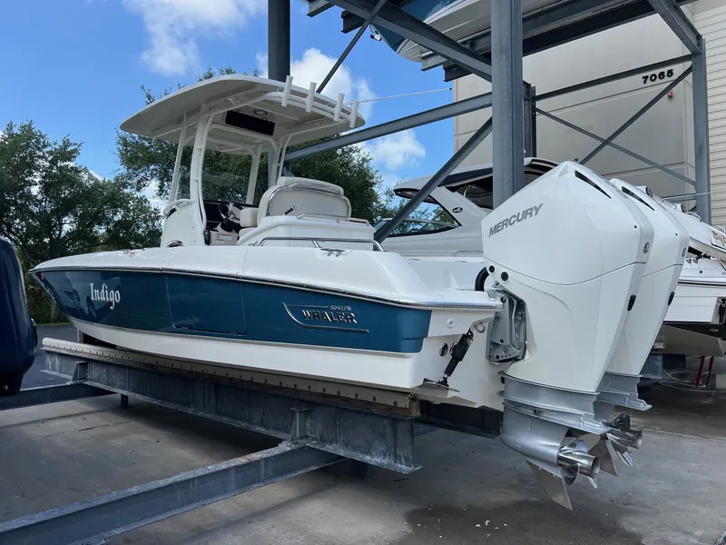 Slide: The Image of Boston Whaler 270 DAUNTLESS 2020 - 4