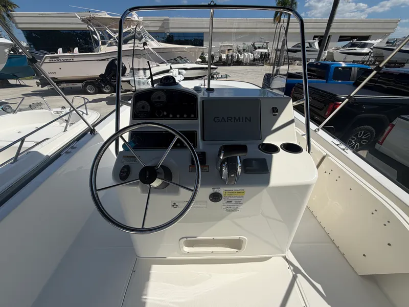 Slide: The Image of Boston Whaler 210 Montauk 2016 - 11