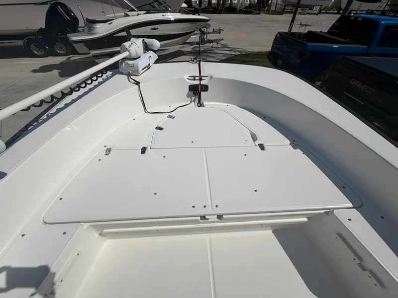 Slide: The Image of Boston Whaler 210 Montauk 2016 - 15