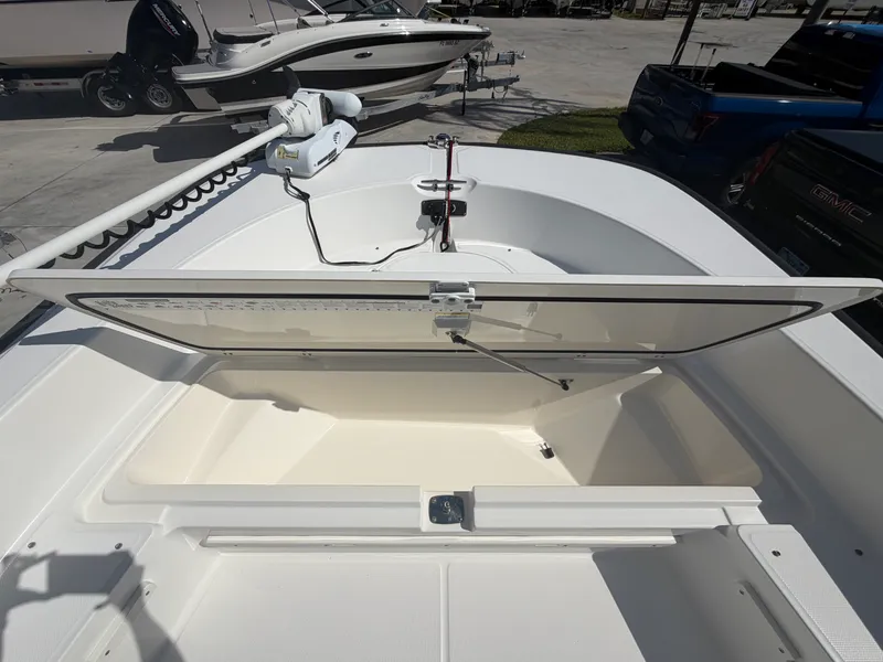 Slide: The Image of Boston Whaler 210 Montauk 2016 - 16