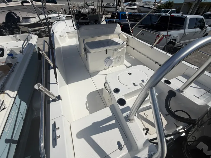 Slide: The Image of Boston Whaler 210 Montauk 2016 - 5