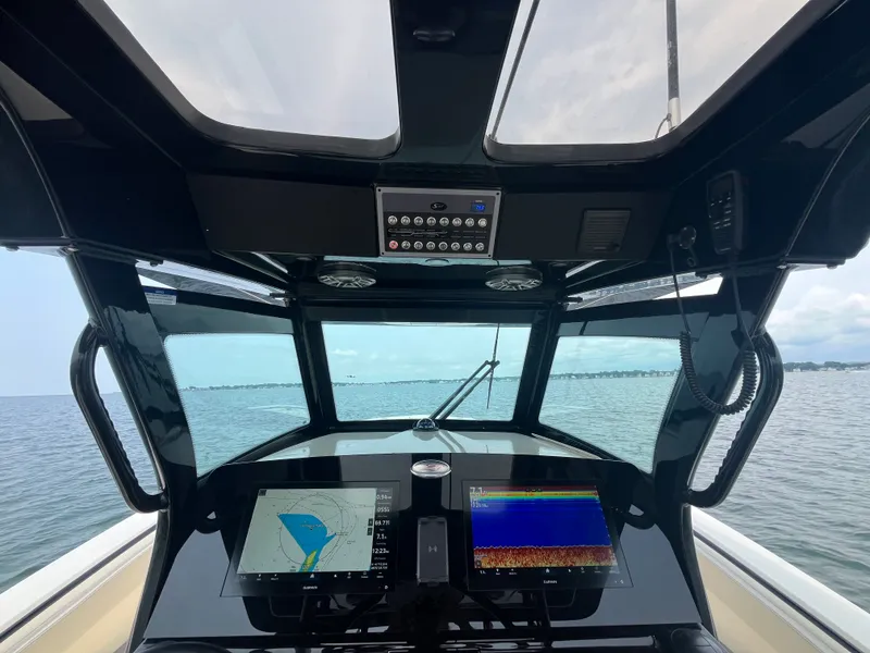 Slide: The Image of Scout 330 LXF 2026 - 22