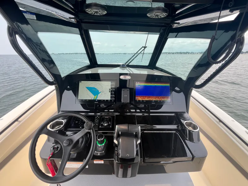 Slide: The Image of Scout 330 LXF 2026 - 21
