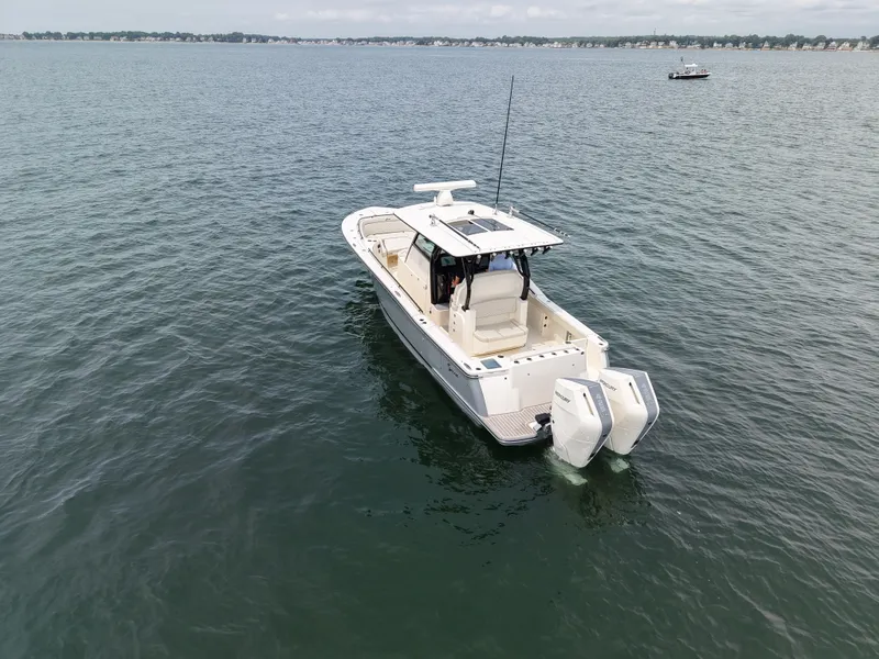 Slide: The Image of Scout 330 LXF 2026 - 8