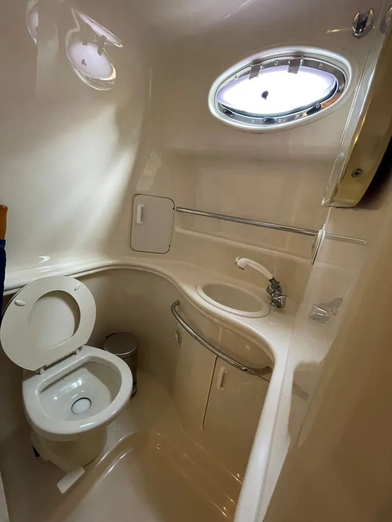 Slide: The Image of Sea Ray 340 SUNDANCER 1999 - 14