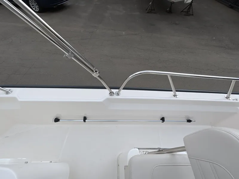 Slide: The Image of Boston Whaler 150 Montauk 2026 - 12