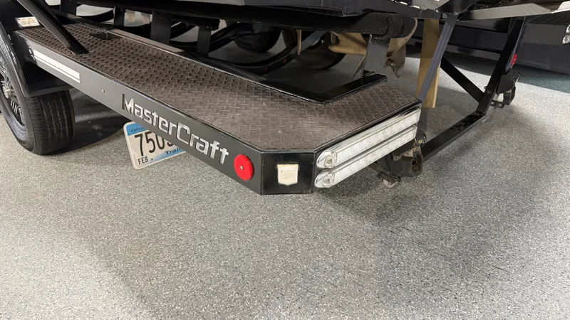 Slide: The Image of Mastercraft X24 2019 - 109