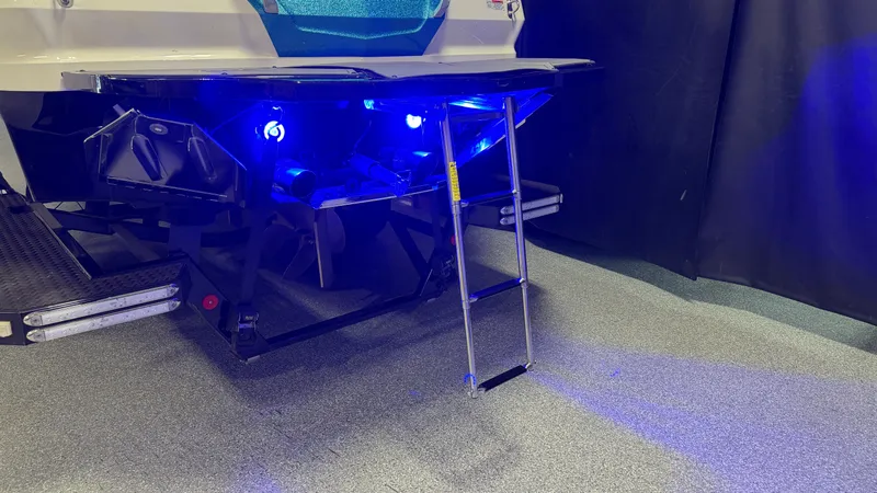 Slide: The Image of Mastercraft X24 2019 - 11
