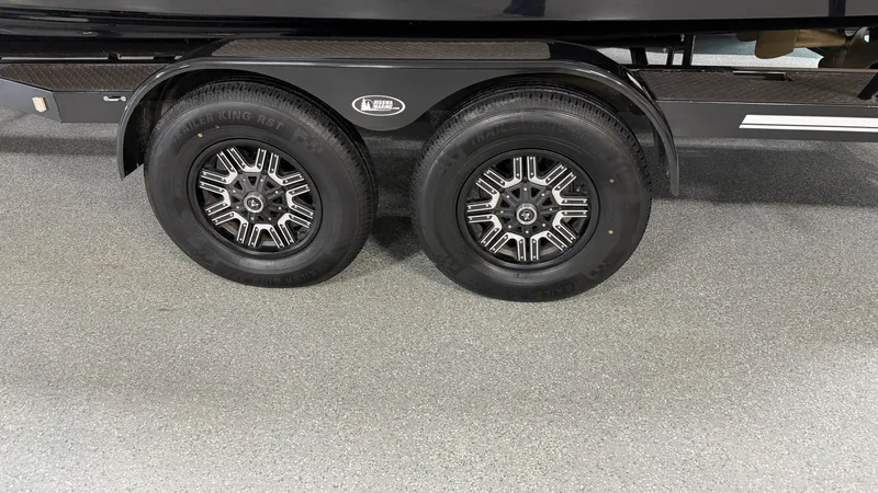 Slide: The Image of Mastercraft X24 2019 - 112