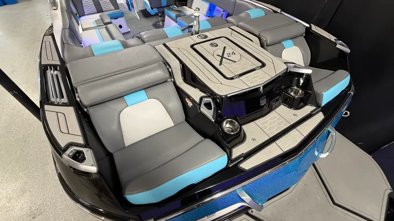 Slide: The Image of Mastercraft X24 2019 - 17