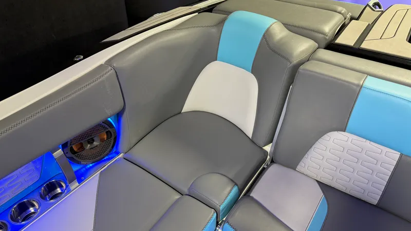 Slide: The Image of Mastercraft X24 2019 - 36