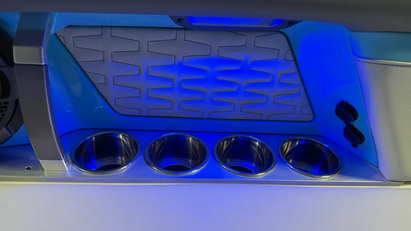 Slide: The Image of Mastercraft X24 2019 - 51