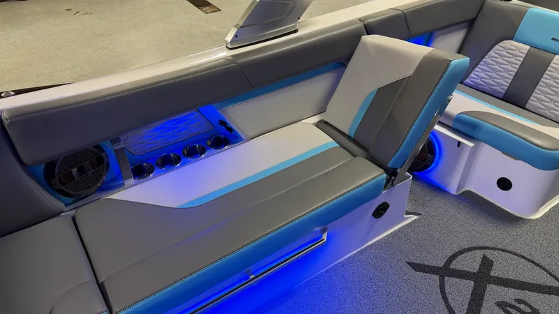 Slide: The Image of Mastercraft X24 2019 - 55