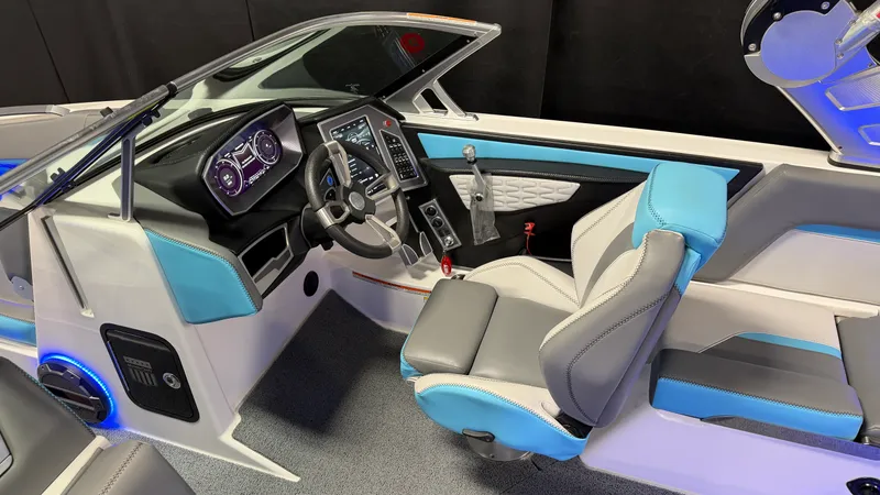 Slide: The Image of Mastercraft X24 2019 - 68