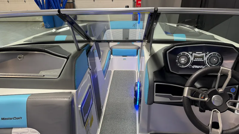 Slide: The Image of Mastercraft X24 2019 - 81