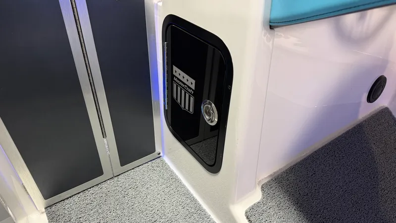 Slide: The Image of Mastercraft X24 2019 - 86