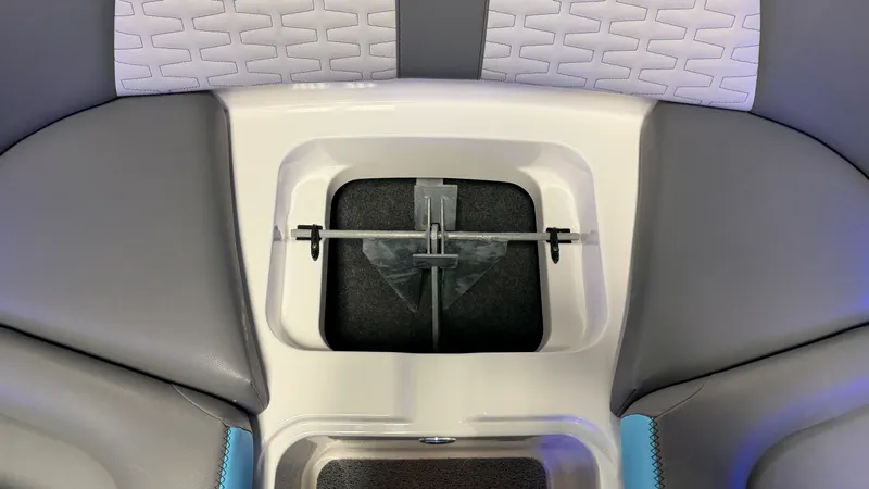 Slide: The Image of Mastercraft X24 2019 - 94