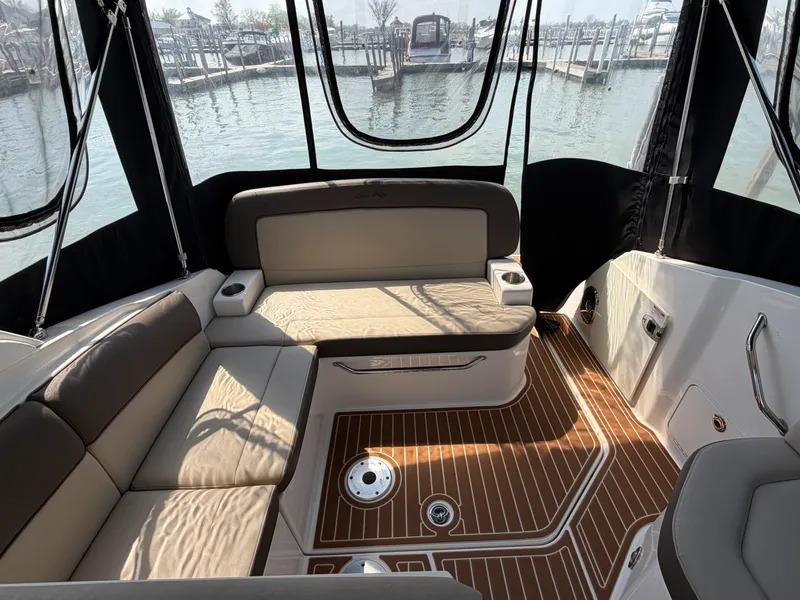 Slide: The Image of Sea Ray 260 SUNDANCER 2014 - 21