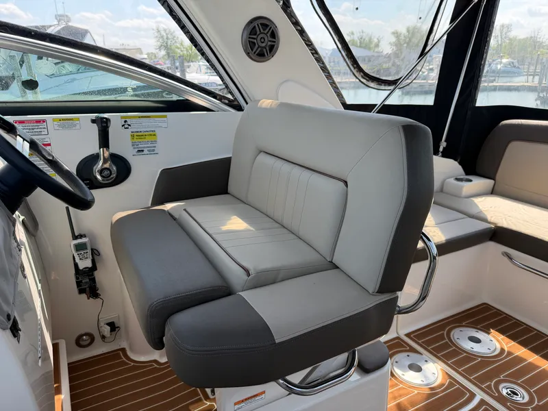 Slide: The Image of Sea Ray 260 SUNDANCER 2014 - 11