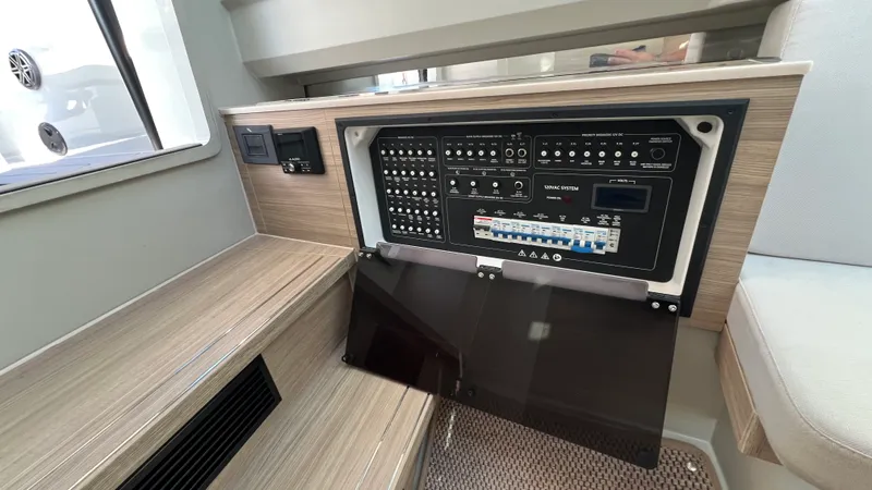 Slide: The Image of Saxdor 320 GTO 2024 - 37