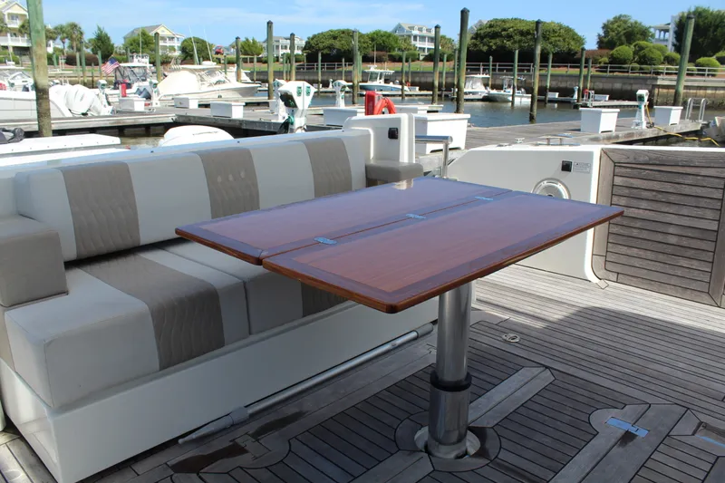 Slide: The Image of Ocean Alexander 45 DIVERGENCE COUPE 2021 - 28