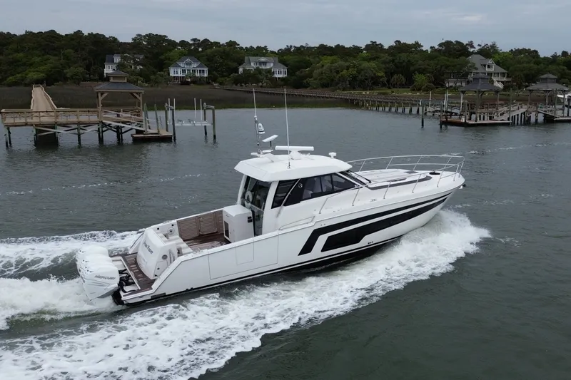 Slide: The Image of Ocean Alexander 45 DIVERGENCE COUPE 2021 - 3