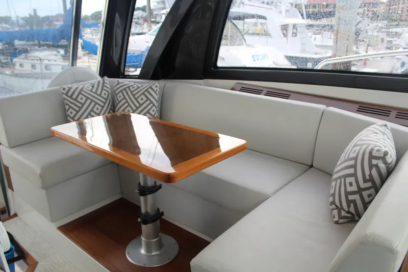 Slide: The Image of Ocean Alexander 45 DIVERGENCE COUPE 2021 - 33