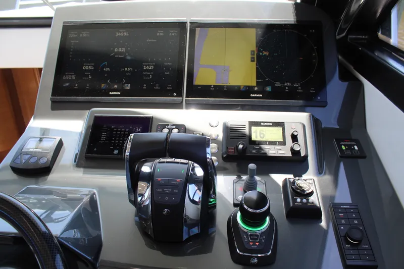 Slide: The Image of Ocean Alexander 45 DIVERGENCE COUPE 2021 - 39