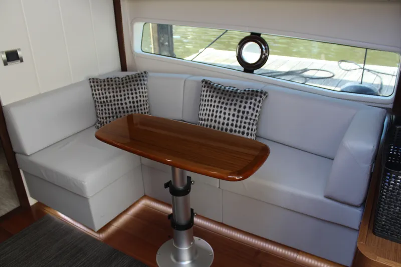 Slide: The Image of Ocean Alexander 45 DIVERGENCE COUPE 2021 - 45