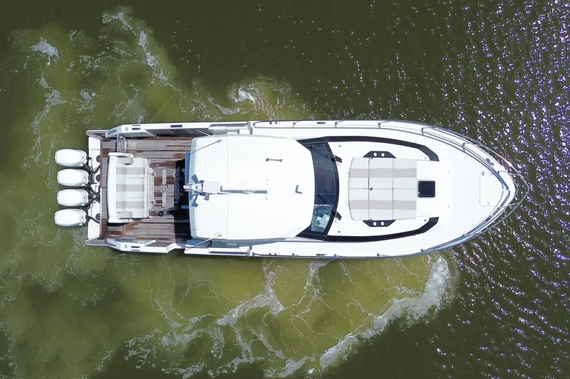 Slide: The Image of Ocean Alexander 45 DIVERGENCE COUPE 2021 - 5