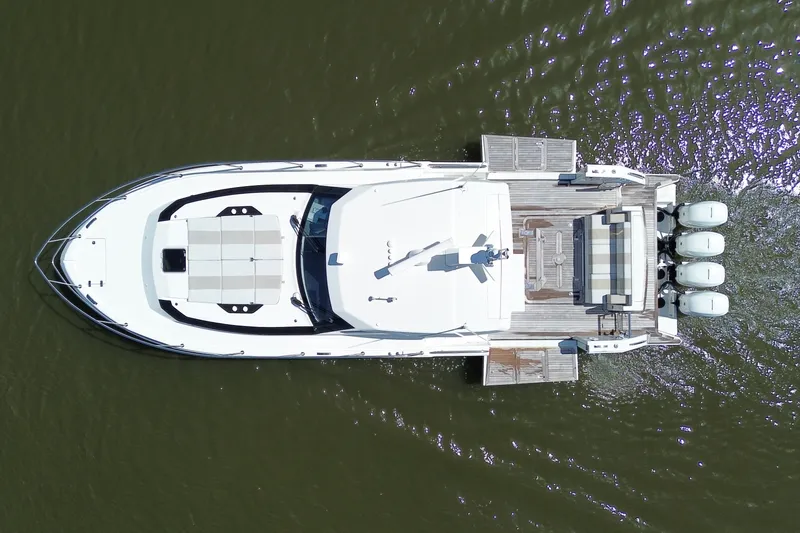 Slide: The Image of Ocean Alexander 45 DIVERGENCE COUPE 2021 - 6