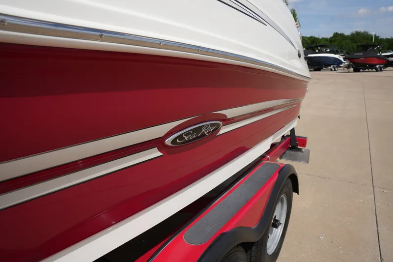 Slide: The Image of Sea Ray 200 Sundeck 2011 - 3