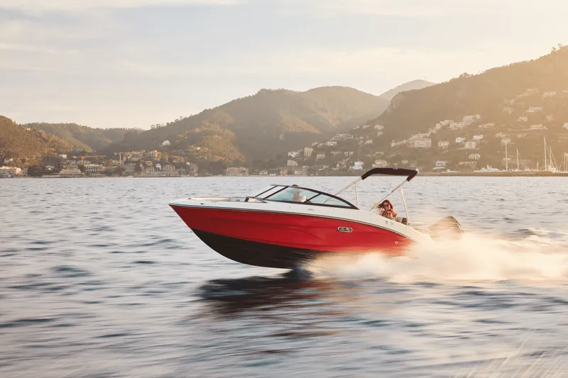 Slide: The Image of Sea Ray SPX 210 Outboard 2026 - 1