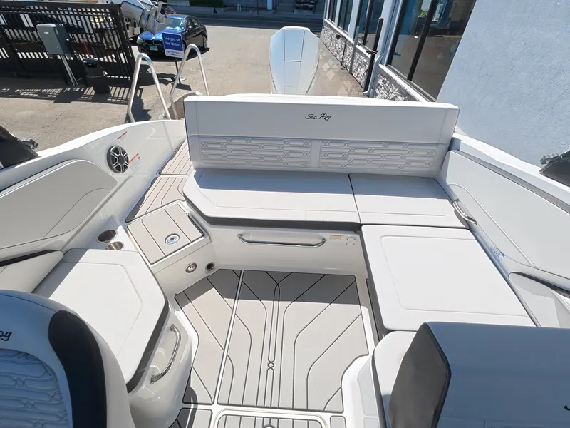 Slide: The Image of Sea Ray SPX 210 Outboard 2026 - 12